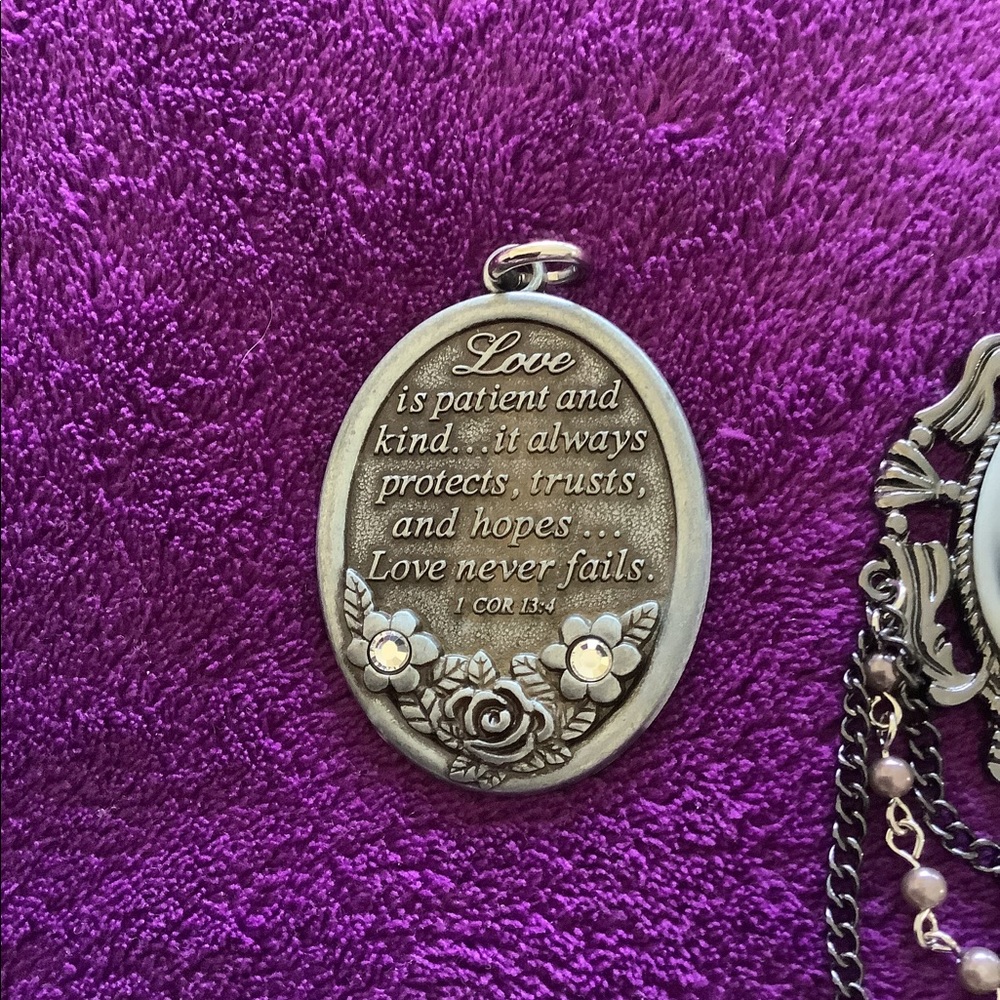 Beautiful Pendants. - Picture 2 of 6